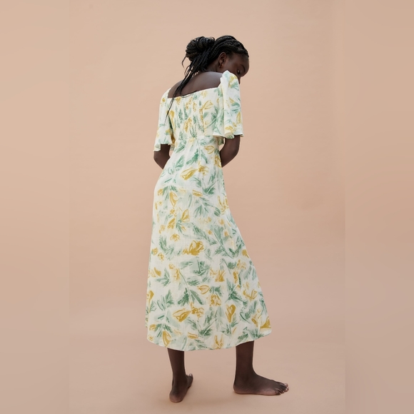 Zara  Cut Out Dress - Picture 3 of 7